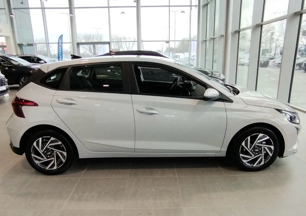 Hyundai i20 cena 83000 przebieg: 10, rok produkcji 2024 z Ulanów małe 46